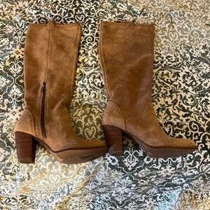 Ugg Knee High Boot, Camel, Size 8
